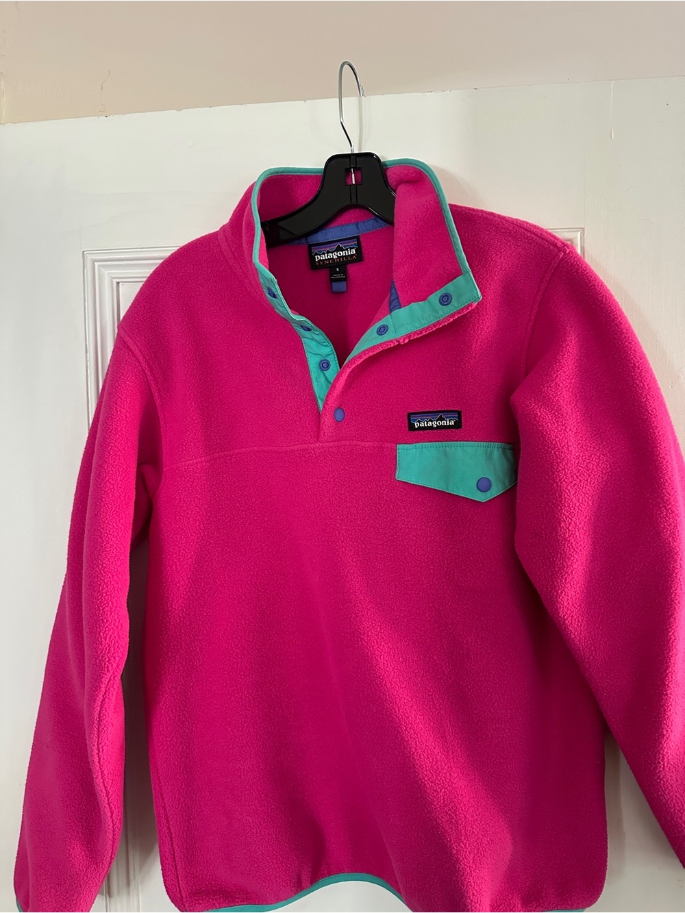 Snazzy Patagonia half snap Synchilla with green trim